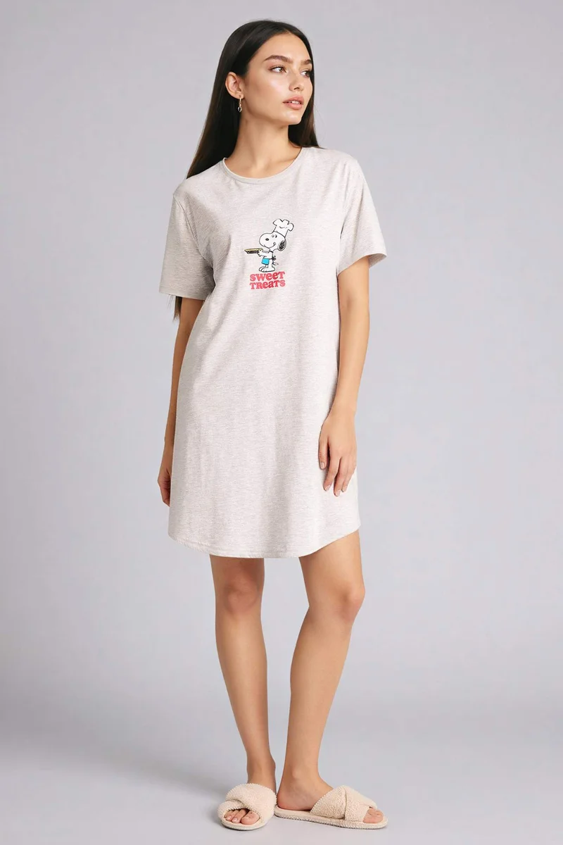 ديفاكتو Regular Fit Crew Neck Snoopy Licensed Knitted Dress