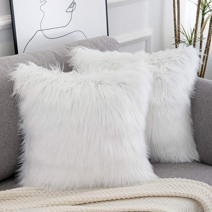 SET OF 2 WHITE DECORATIVE FLUFFY PILLOW COVERS NEW LUXURY SERIES MERINO STYLE FAUX FUR THROW PILLOW COVERS SQUARE FUZZY CUSHION CASE SPRING HOME DECOR 16X16 INCH