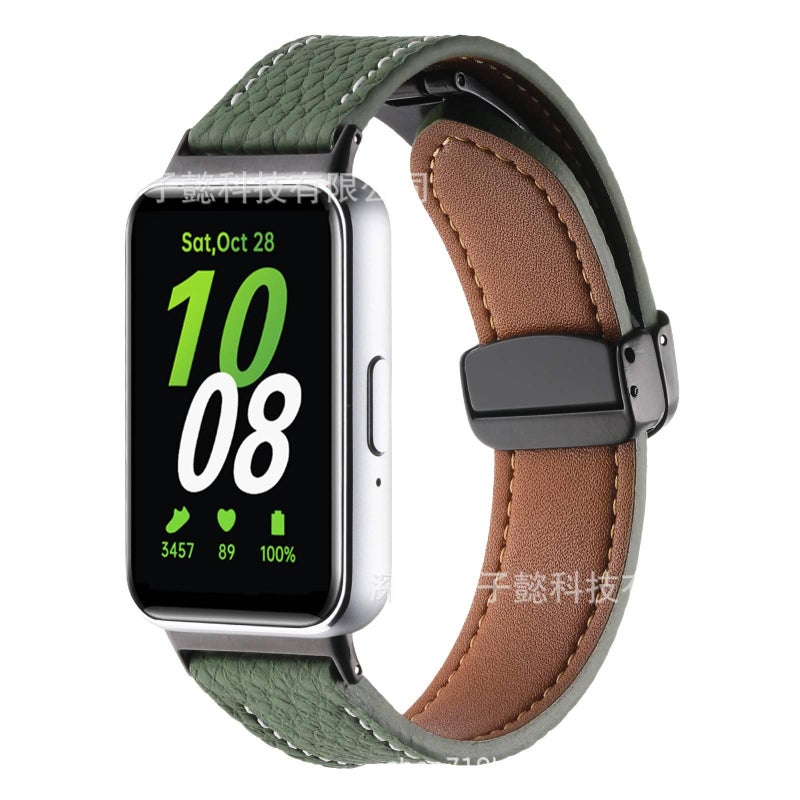 سوار ساعة ذكية باللون أخضر قابل للتعديل سوار جلدي كلاسيكي متوافق مع Samsung Galaxy Watch بملاءمة قابلة للتعديل وحزام بديل - Image 1