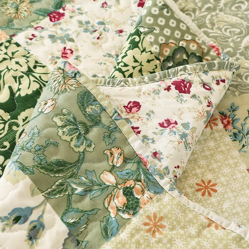 Cmfshape Summer Floral King Quilted Bedspread,Romantic Green Quilt Set King,Reversible Stitched Bedding Set All Season,Soft Lightweight Coverlet with Pillow Cases (Green&White, King102 x90) - Image 5