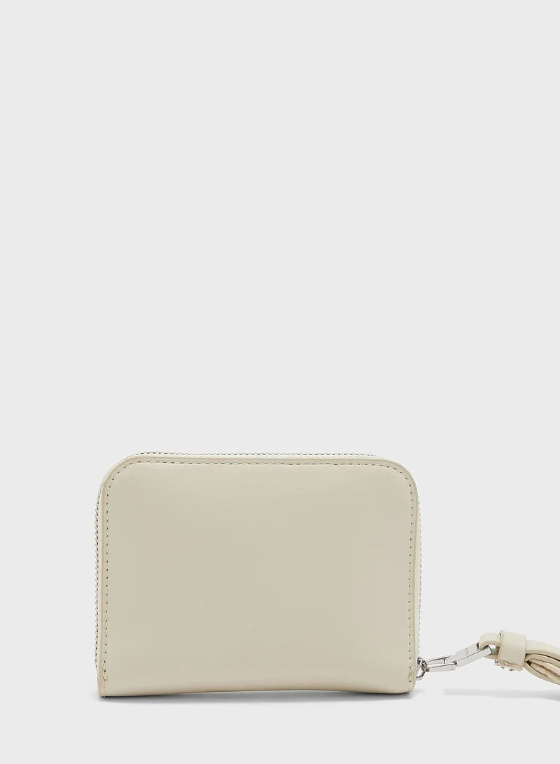CALVIN KLEIN Gracie Medium Zip Around Wallet