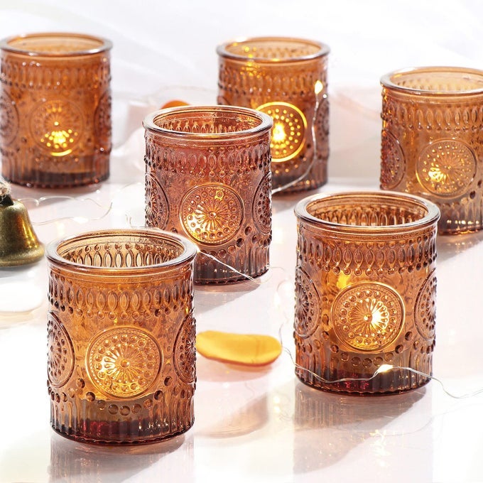 24PCS VINTAGE AMBER VOTIVE CANDLE HOLDERS AMBER GLASS TEA LIGHTS CANDLE HOLDER FOR BABY SHOWER BOHO WEDDING DECORATIONS VINTAGE BOHO PARTY HOME FALL CENTERPIECES TABLE DECORATION