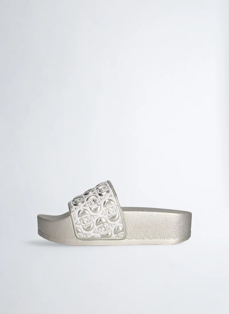 ليو جو صندل بكعب سميك بتأثير لامع