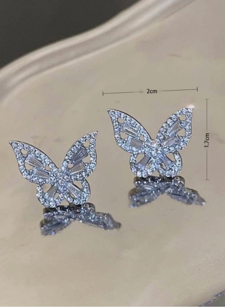 Equal Elegant & Trendy Earrings For Women Inlaid With Zirconia - Image 3