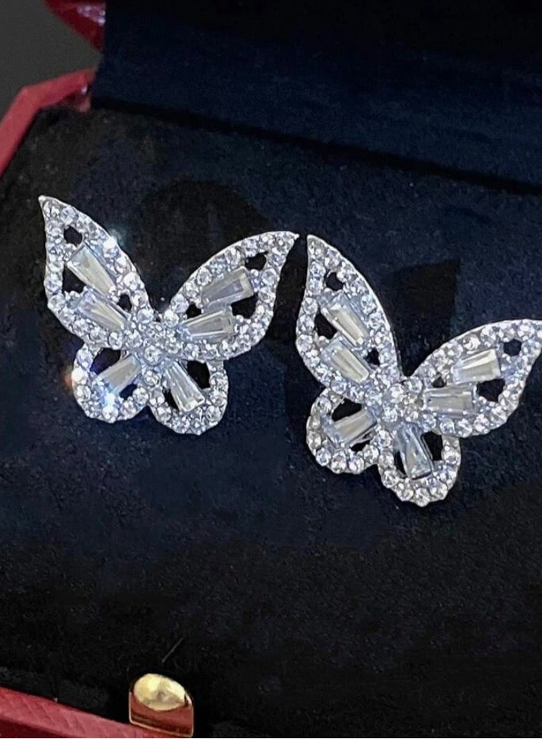 Equal Elegant & Trendy Earrings For Women Inlaid With Zirconia - Image 2