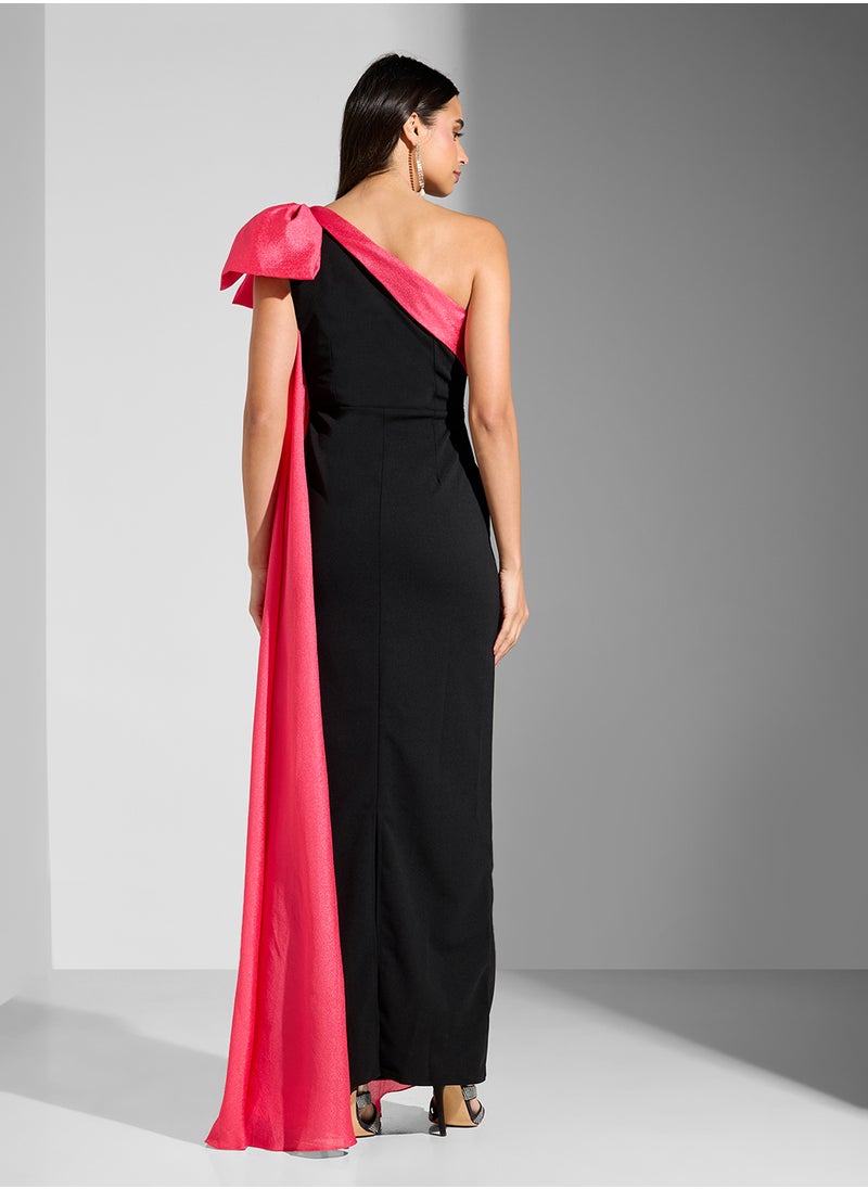 Namshi x Contrast Toned Embellished One Shoulder Deess  - Image 2