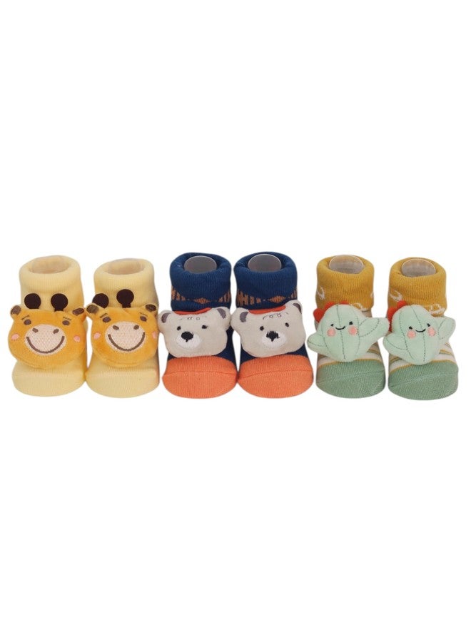 Yellow Bee Adorable & Soft 3D Giraffe, Cactus & Bear Design Socks For Boys -Pack Of 3- Multi,0-3M - Image 1