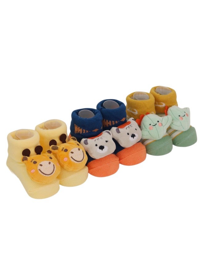 Yellow Bee Adorable & Soft 3D Giraffe, Cactus & Bear Design Socks For Boys -Pack Of 3- Multi,0-3M - Image 3