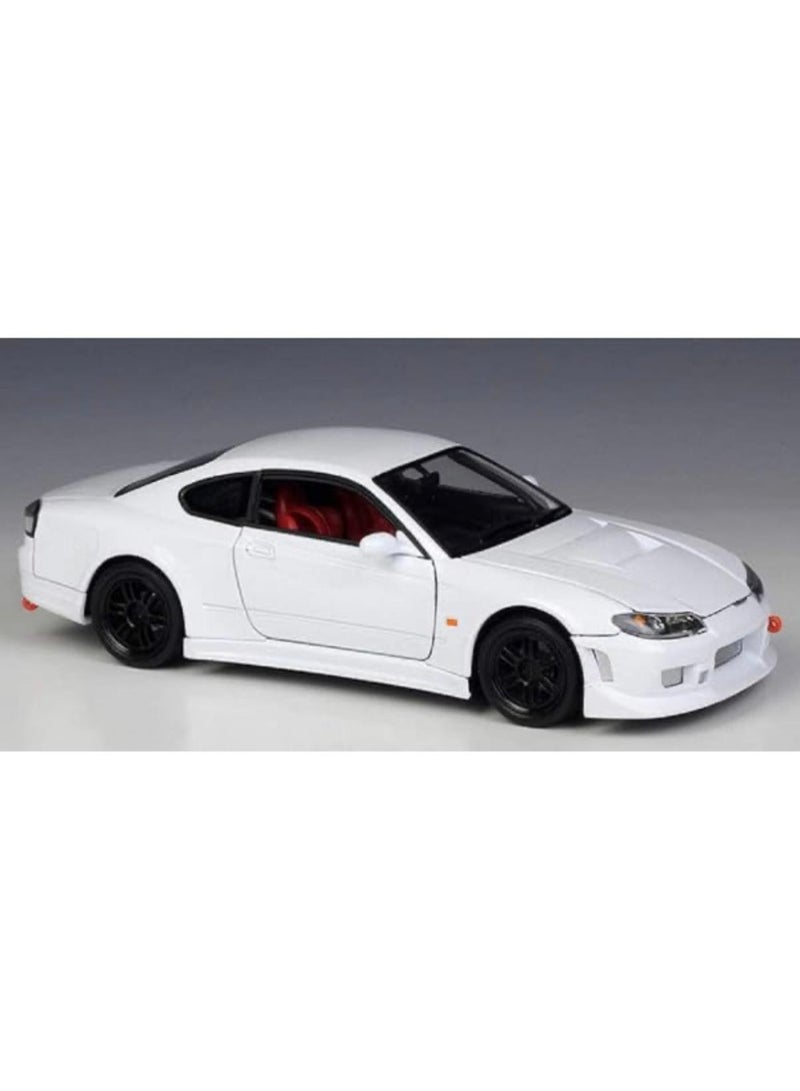 ويلي نموذج سيارة رياضية مصبوب بمقياس 1:24 - نيسان سيلفيا S15 كوبيه (أبيض) - أبواب وغطاء محرك مفتوحان - Image 3