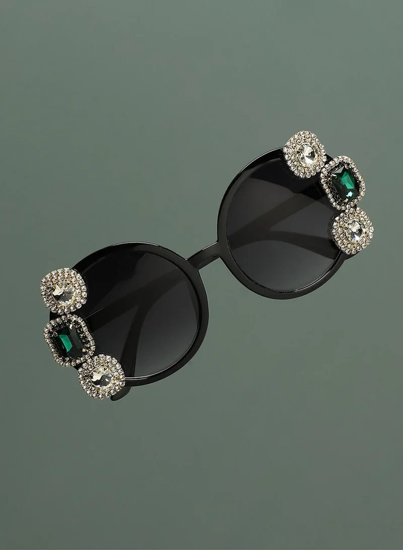 SOHI Elegant Extravaganza Glamorous Artificial Sunglass Jewellery