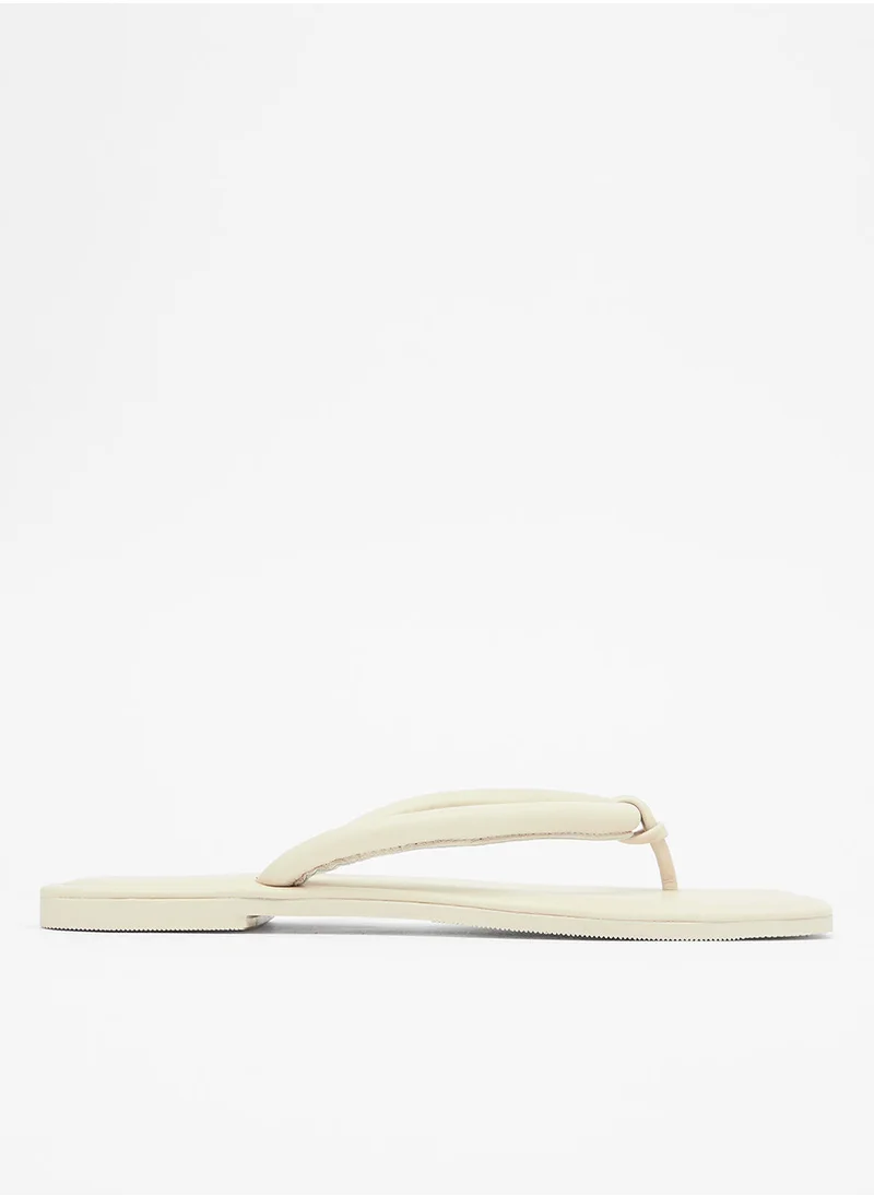 VERO MODA Tong Sandals