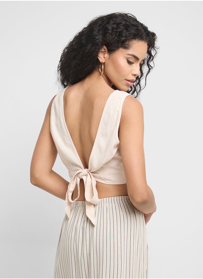 VERO MODA - V-Neck Cropped Top - Image 1