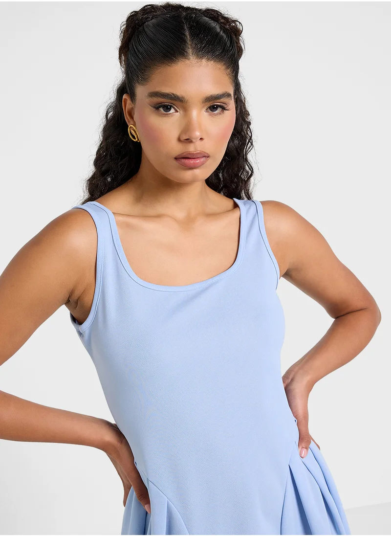 ايلا Sleeveless Dress With Princess Waist Cut