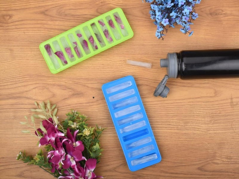 Silicon Bottle Ice Tray Easy Push Pop Out Narrow Ice Stick Cubes Water Bottle Long Stick Ice Cube Trays for Water Bottle Stick Ice Tray Ideal for Sports and Water BottlesMulti Color 1 PCS  - Image 5