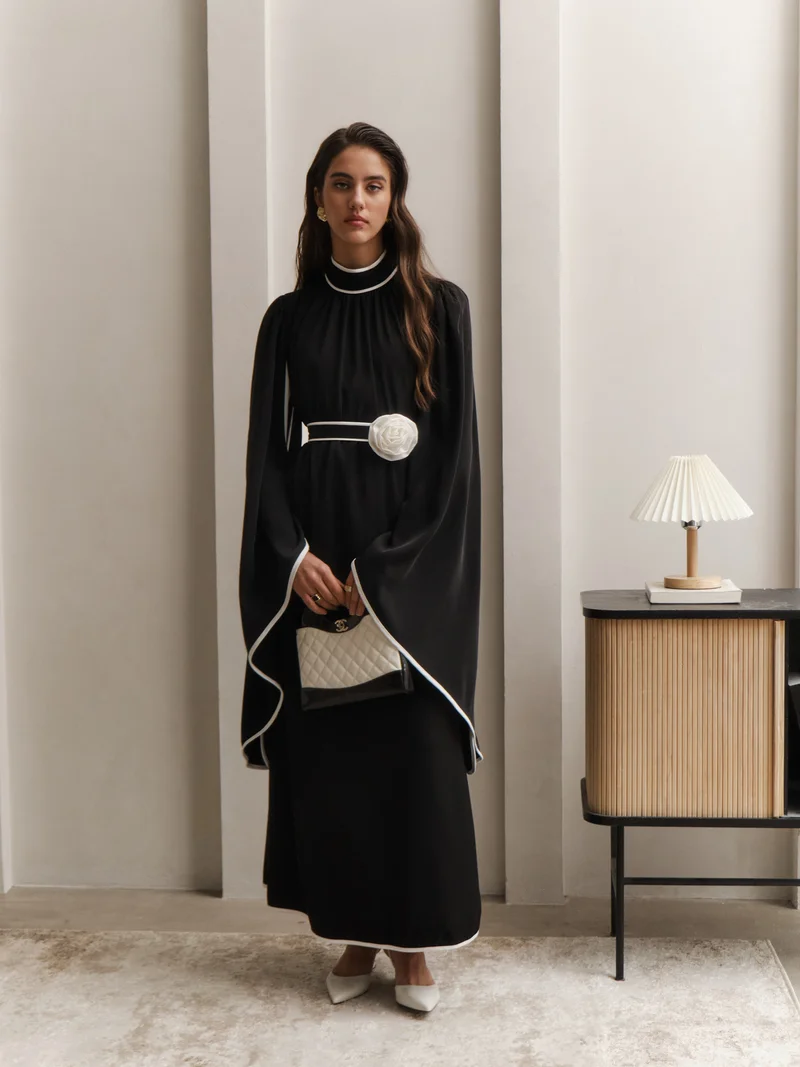 Lichi Maxi dress with contrasting edging and waistband flower