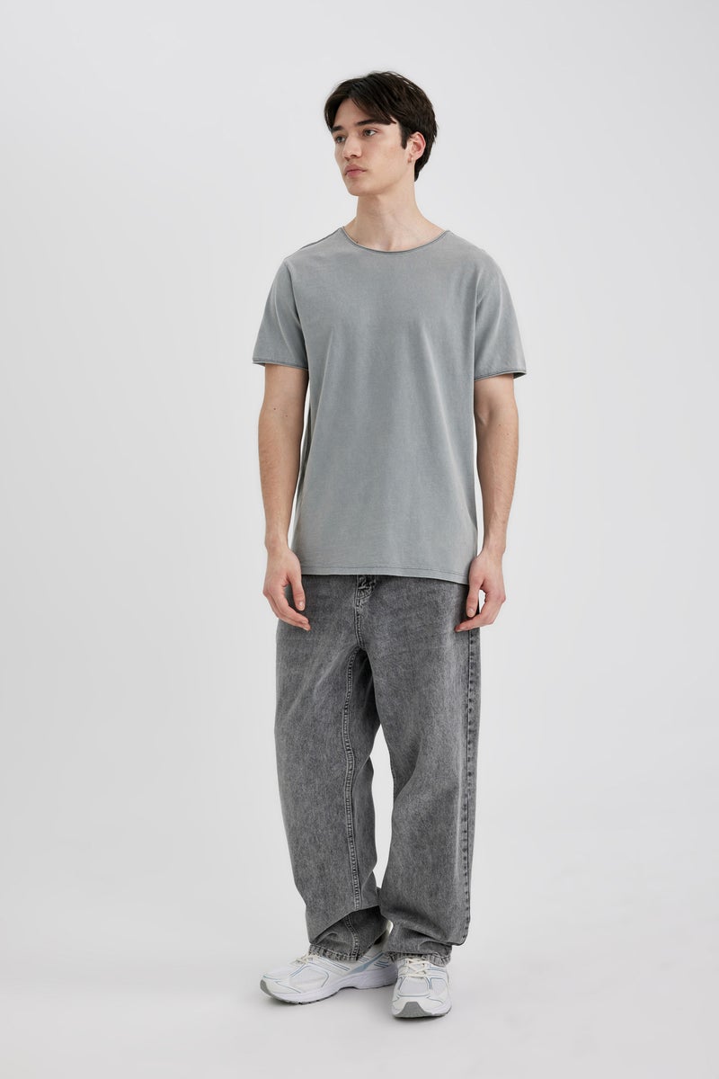 ديفاكتو تيشيرت بيزك نص كم قصة عادية برقبة مستديرة - Image 4