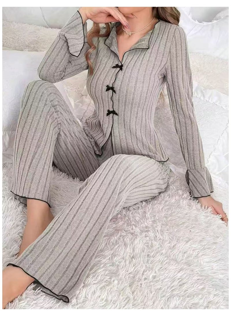 طقم بيجامة نسائي مكون من قطعتين - Image 1