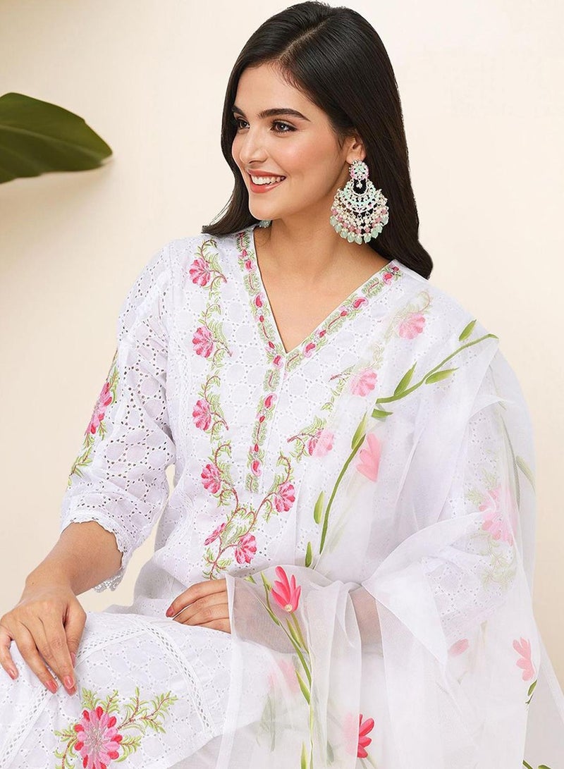 ISHIN WOMEN Off White Cotton Kurta Sets - 3pcs - Image 2