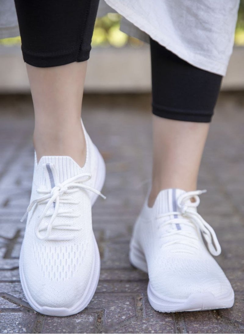 Slip on sport shoes for unisex