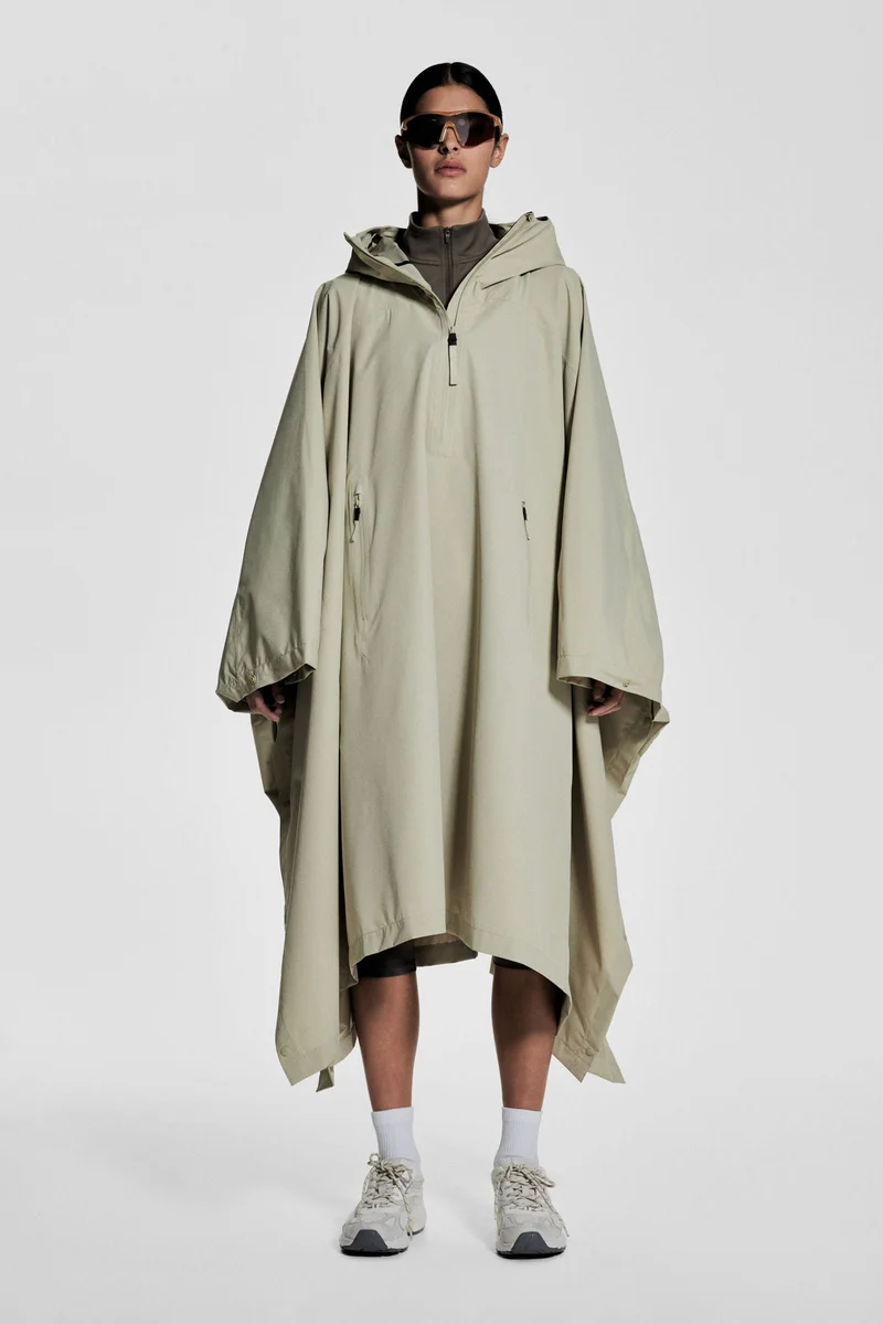 اتش اند ام جاكيت مقاوم للمطر من نسيج ستورم موف