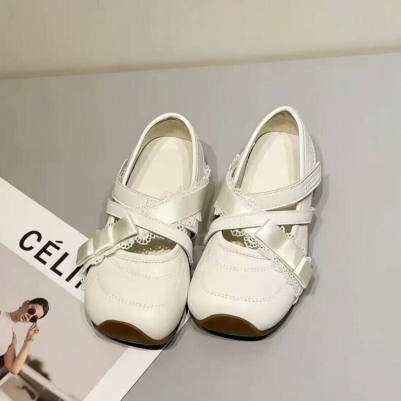 2026 New Korean Style Girls'' Shallow Sneakers with Lace-Up Straps, Lightweight Spring and Summer Princess-Style Magic Tape Flats - Image 3