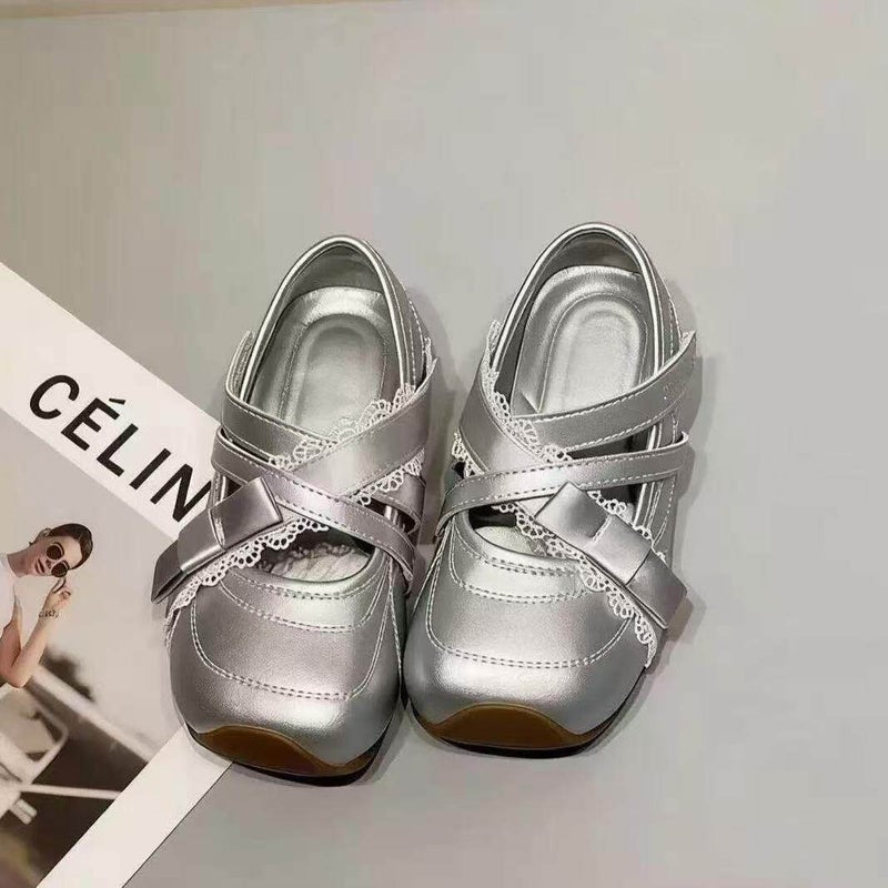 2026 New Korean Style Girls'' Shallow Sneakers with Lace-Up Straps, Lightweight Spring and Summer Princess-Style Magic Tape Flats - Image 4