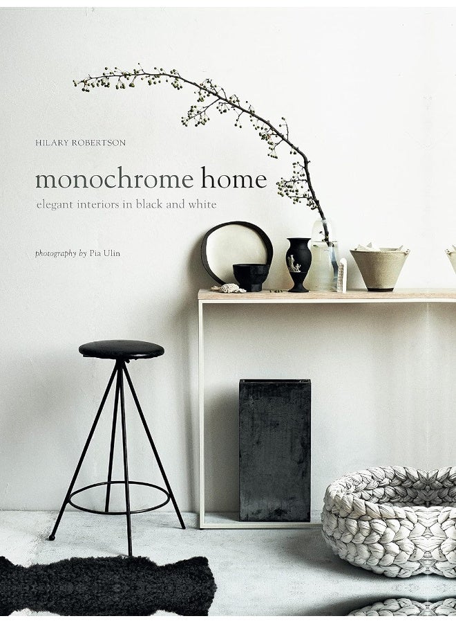 Monochrome Home: Elegant Interiors in Black and White 