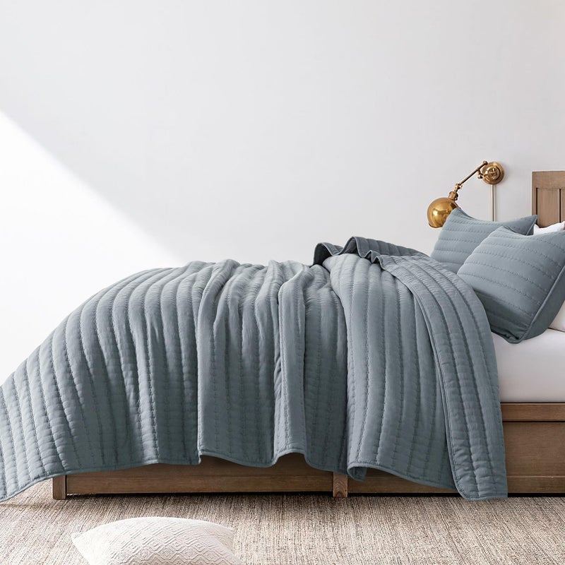 ROARINGWILD Blue Twin Size Quilt Bedding Sets with 1 Pillow Sham, Lightweight Soft Bedspread Coverlet, Quilted Blanket Thin Comforter Bed Cover for All Season, 2 Pieces, 68x90 inches - Image 3