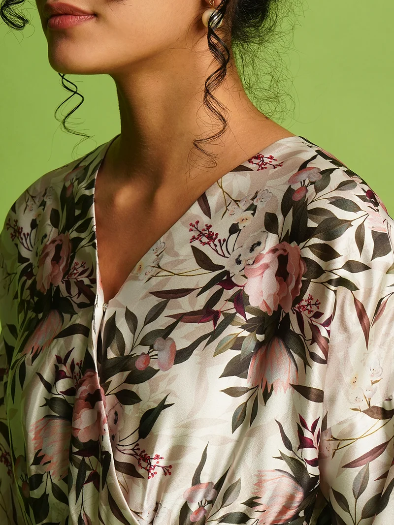 globus Women Floral Print Fit And Flare Midi Dress
