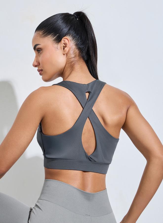 Styli Active Dual Tear Drop Back Detail Sports Bra - Image 4