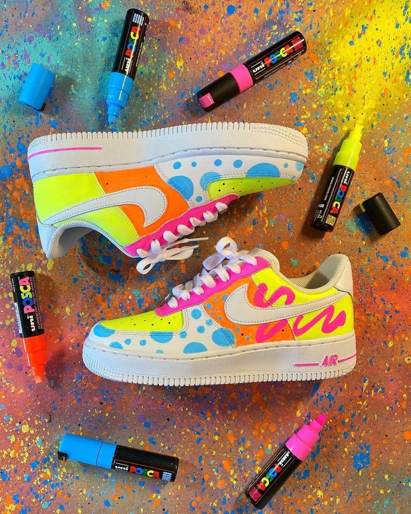 POSCA Pc-1M Water Based Permanent Marker Paint Pens. Premium Extra Fine Tip For Arts And Crafts. Multi Surface Use On Wood, Metal, Paper, Cardboard, Glass, Fabric, Ceramic & Stone. Set Of 8 Assorted - Image 5