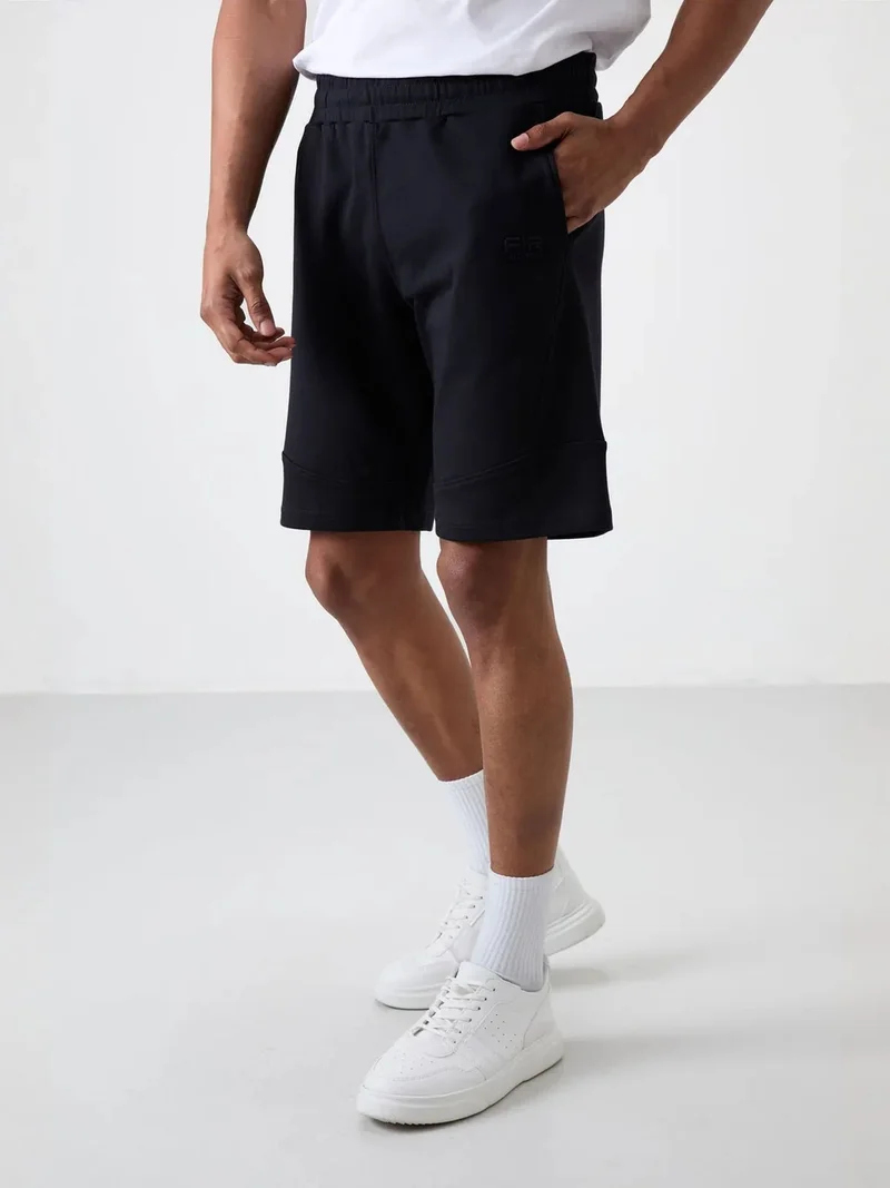 تومي لايف TOMMY Men's Pull-on Sweat Shorts