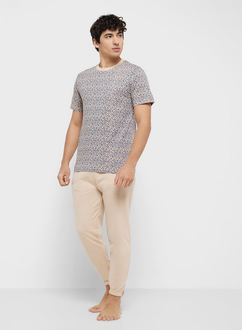 سفنتي فايف بنطلون جوجر بطبعة كاملة - Image 5