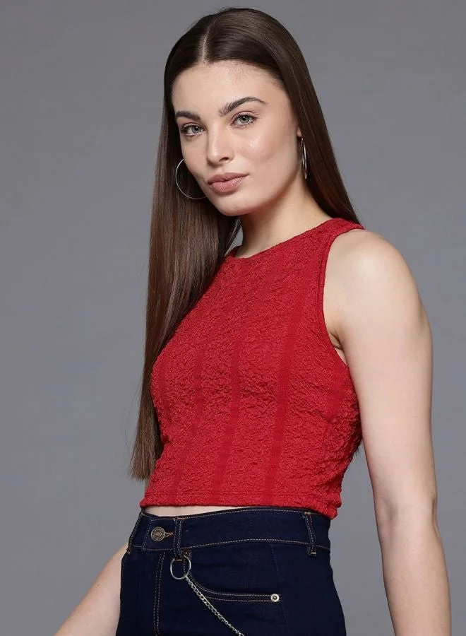 مرفوعة Women Regular Fit Textured Crew Neck Sleeveless Crop Top