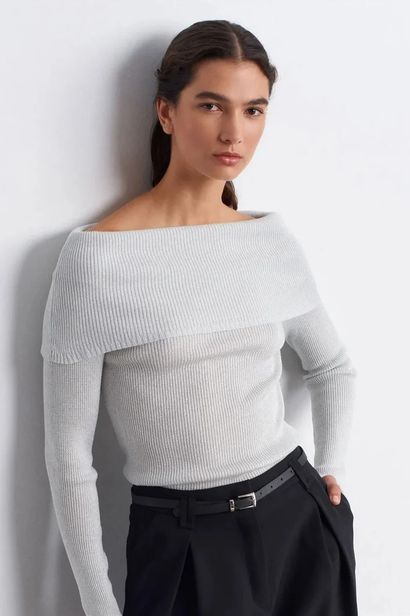 DILVIN Fitted Off-Shoulder Ribbed Knit Sweater