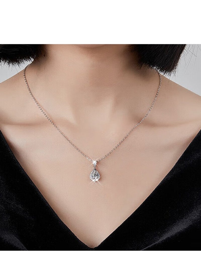 Generic - The 1 Carat Moissanite Diamond Necklace,  Paired With An LED Box, Comes With A GRA Certificate - Image 1