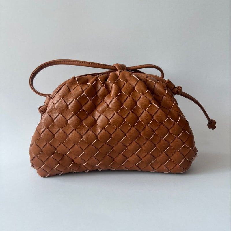 A Large Number Of Spot Style Pure Handmade Trend Woven Cloud Bag Fashion Trendy Single Shoulder Crossbody Bag For Women - Image 4