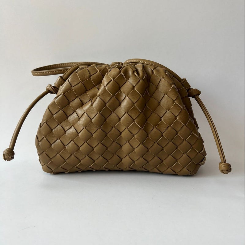 A Large Number Of Spot Style Pure Handmade Trend Woven Cloud Bag Fashion Trendy Single Shoulder Crossbody Bag For Women - Image 5