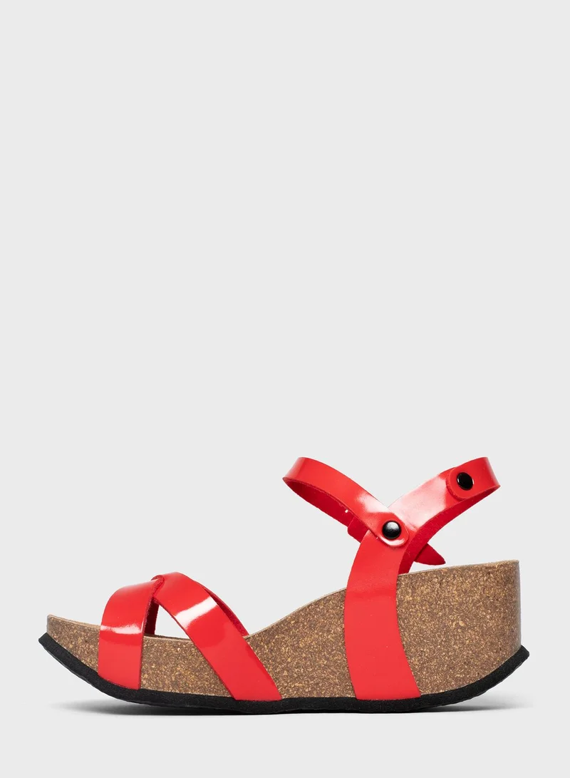 BAYTON Venus Strappy Mid Heel Wedges