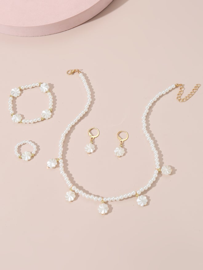 تايك تو طقم قلادة وسوار وأقراط وخاتم بقلادة زهرة ولؤلؤ صناعي من قطعتين  قطع - Image 1