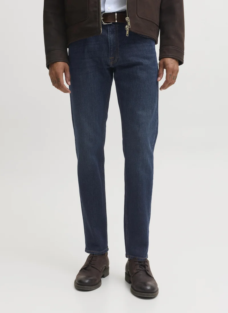 Casual Tapered Fit Jeans