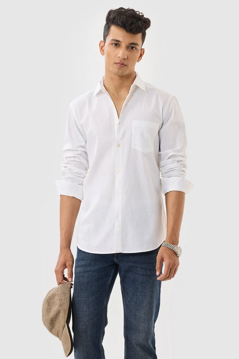 سنيتش قميص كتان أبيض بقصة ضيقة