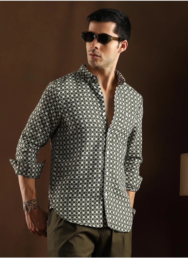 Campus Sutra Campus Sutra Men's Olive Green Motif-Block Regular Shirt For Casual Wear | Spread Collar | Long Cuffed Sleeves | Button Closure | Shirt Crafted With Comfort Fit For Everyday Wear