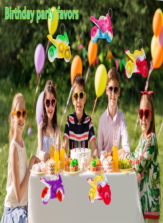 مجموعة HOZKEAP المكونة من 24 قطعة من حلقات مفاتيح صغيرة على شكل دراجة نارية، هدايا للأولاد والبنات، لوازم حفلات أعياد الميلاد، جوائز للطلاب في الفصل الدراسي خلال الصيف - Image 5