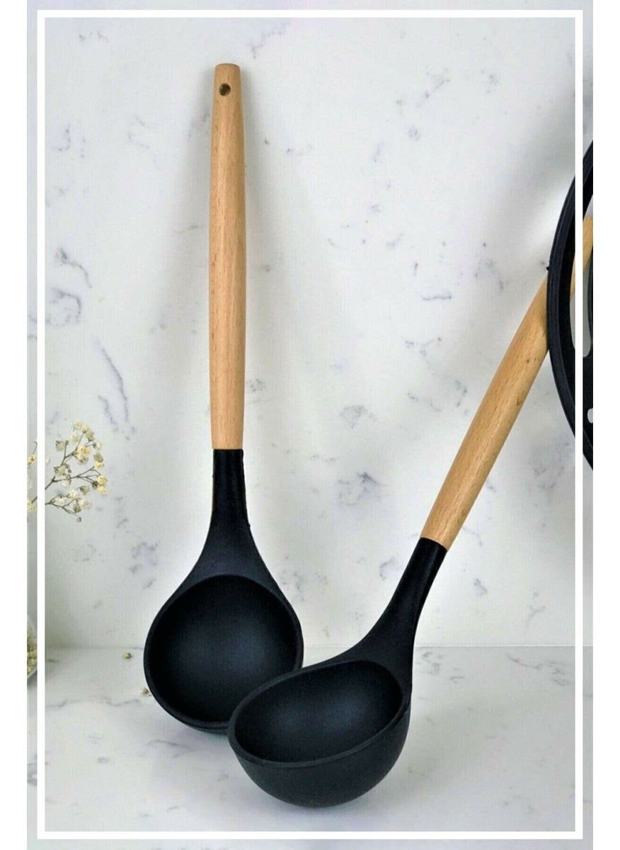 Hazarpazar Silicone Ladle with Bamboo Handle - Black  - Image 2