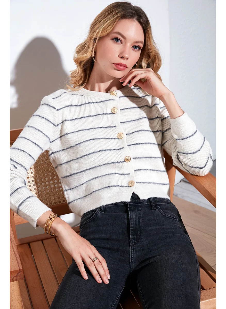 Lela Standard Fit Striped Soft Texture Crop Knitwear Cardigan Women's Cardigan 4615551