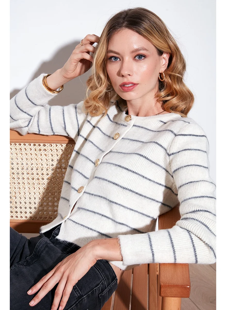 Lela Standard Fit Striped Soft Texture Crop Knitwear Cardigan Women's Cardigan 4615551