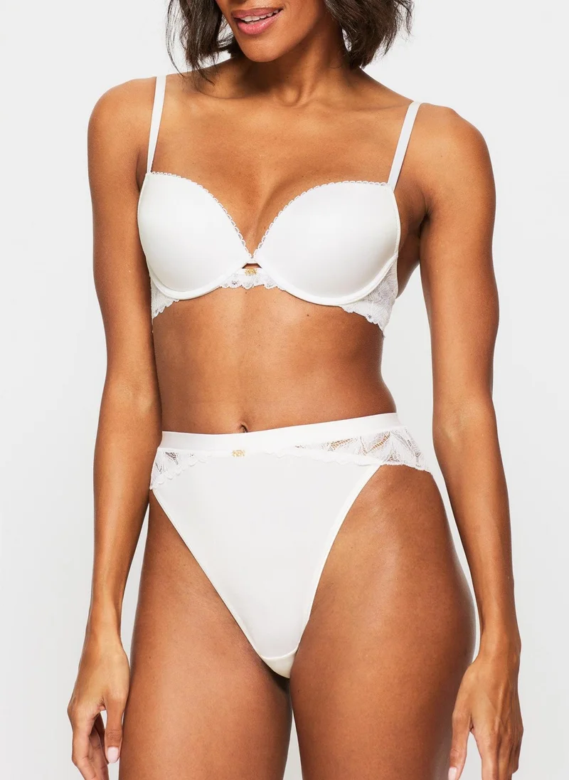 KBX KBX Harper Smooth Padded Plunge Bra