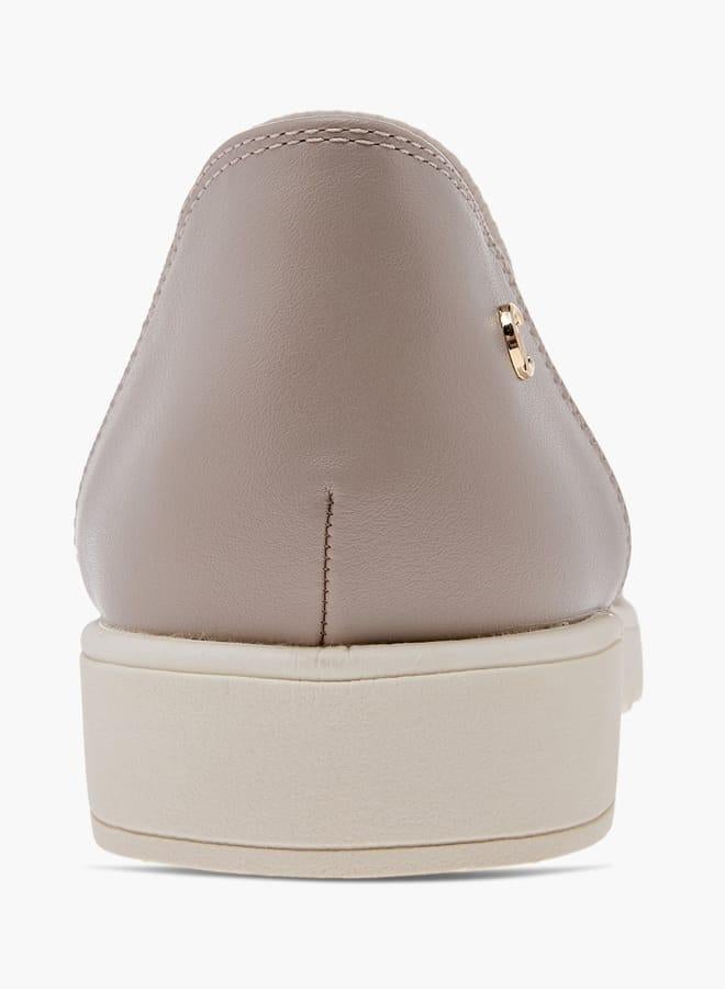 لو كونفورت حذاء نسائي بنسيج فلاي نيت مع شريط مطاطي - Image 5