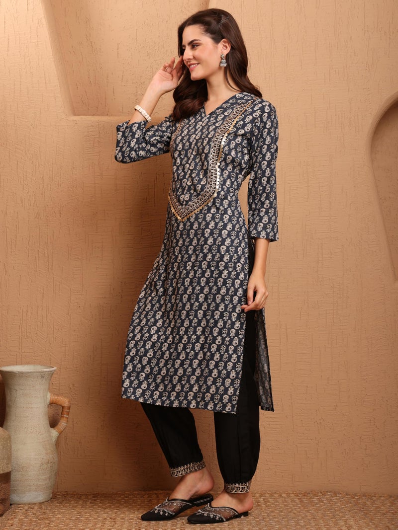 EthnicJunction Women's Rayon Ajrak Print and Yoke Embroidery Straight Kurta Grey - Image 5